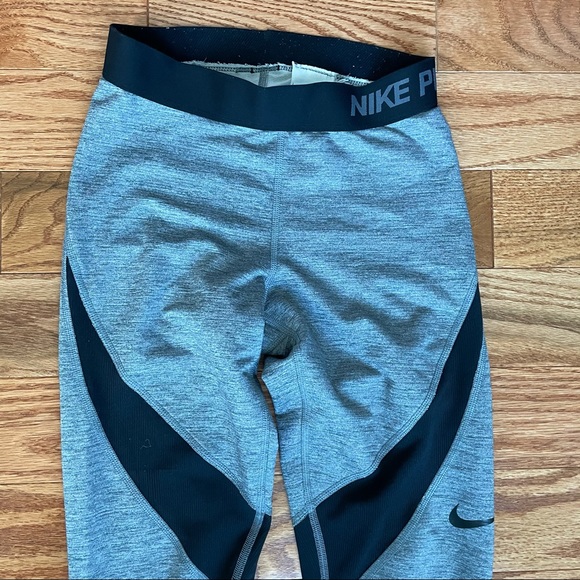 Nike Pro Hyperwarm Leggings - Picture 4 of 7